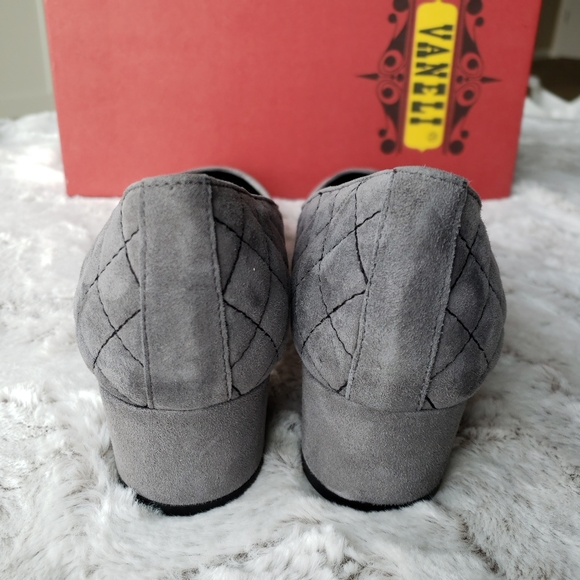 NIB Vaneli Quilted Gray Suede Women's Chunk Heel Size 9 - Picture 6 of 10